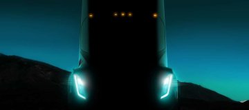 Pri Tesli bodo predstavili tudi električni vlačilec